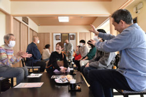 城興寺で3月に行われた「親あるあいだの語らいカフェ」
