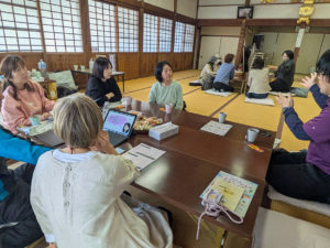 茨木市支部が開いた第1回親あるあいだの語らいカフェ=西光寺